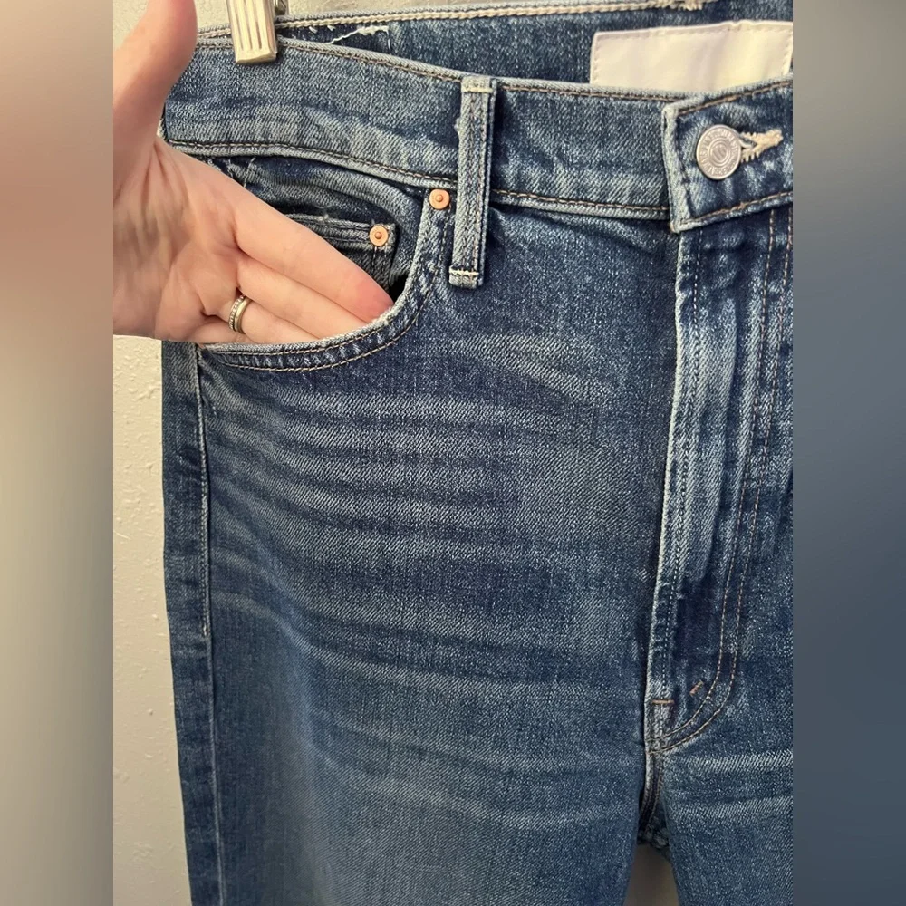 MOTHER Superior High Waisted Rider Skimp Jeans in Cowboys Don't Cry Size 30 New - Picture 8 of 13